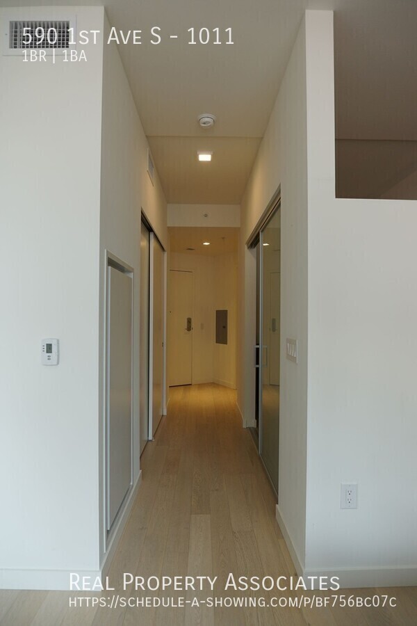 Building Photo - Modern One Bedroom Condo with a View of Lu...