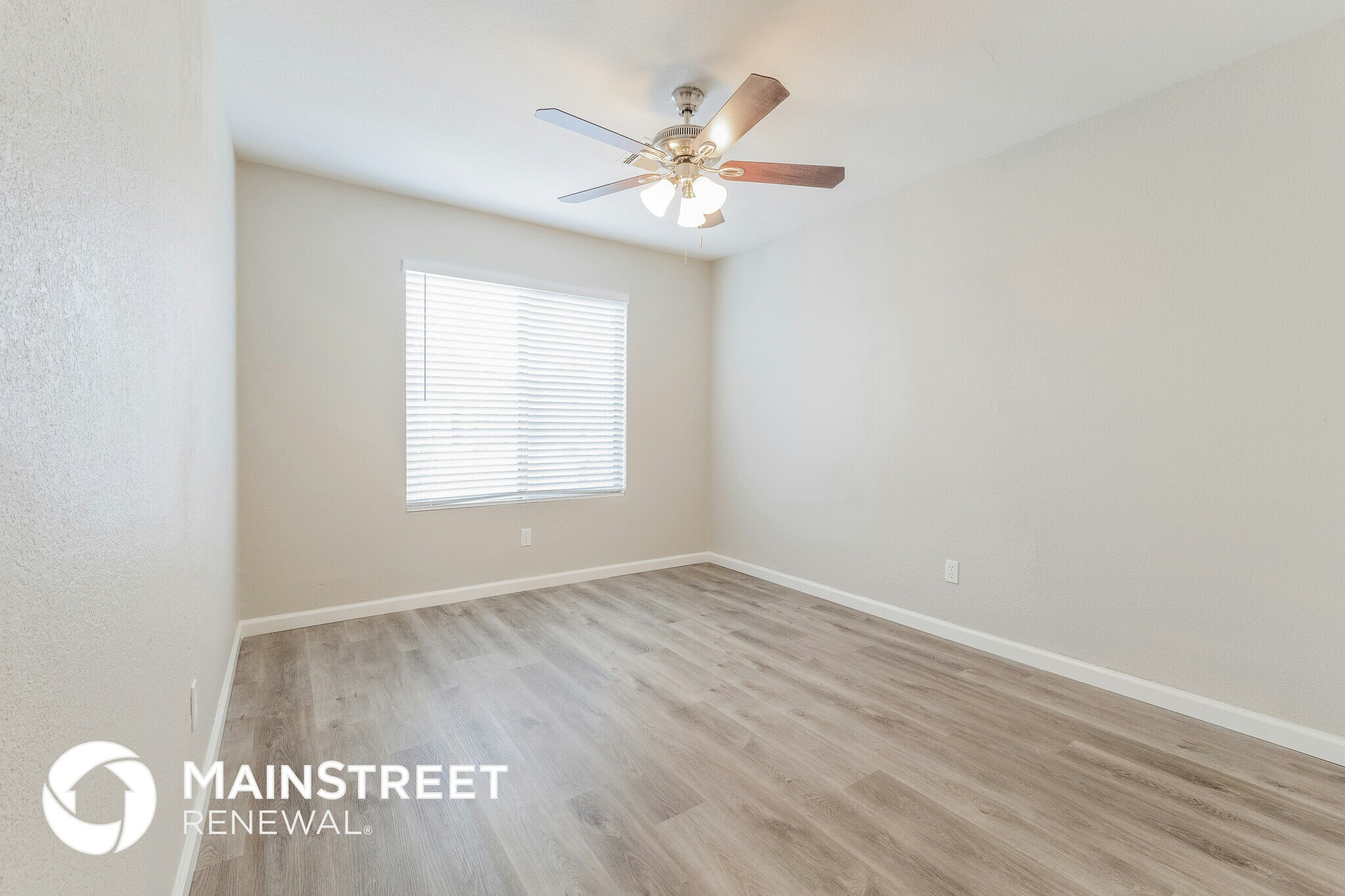 Building Photo - 9008 W Yale St