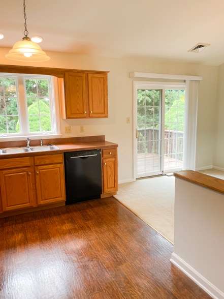 Building Photo - 425 N Prince St