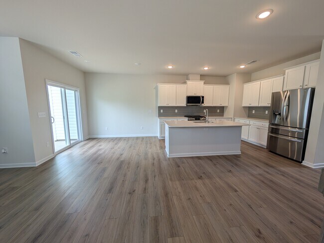 Building Photo - 1802 Pheasant Trce Cir