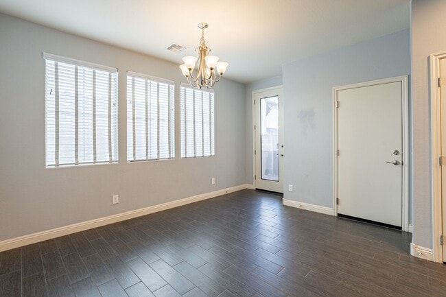 Building Photo - Verrado Living - 4 Bedrooms & 3 Baths!