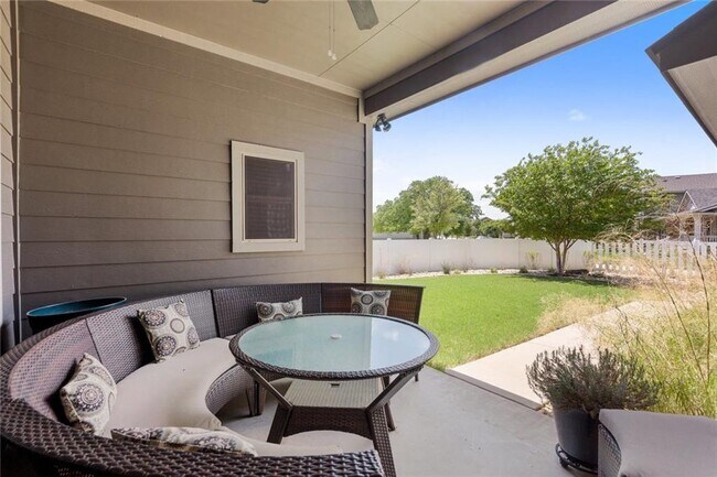 Building Photo - 1901 Discovery Blvd