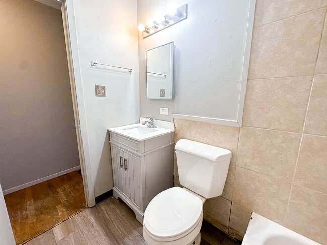 Building Photo - 8415 E 34th St