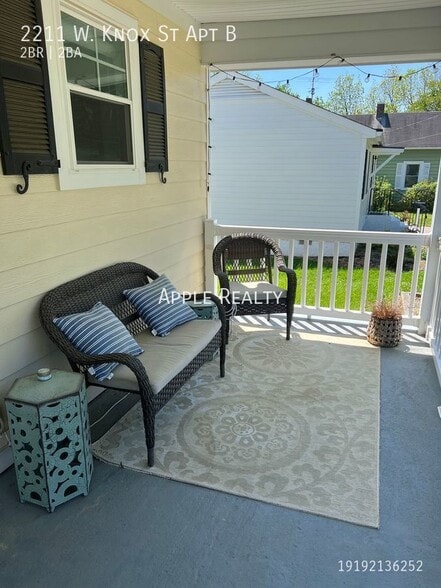 Building Photo - 2211 W Knox St