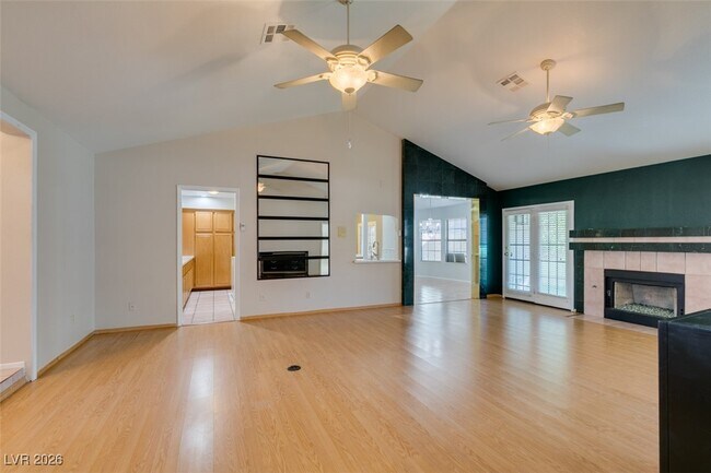 Building Photo - 224 Garfield Dr