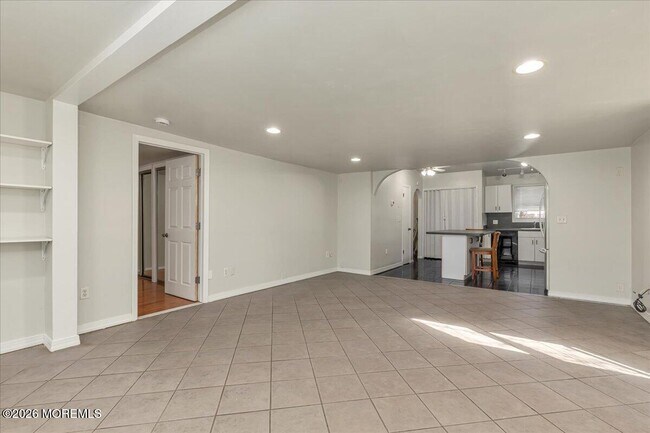 Building Photo - 301 Norwood Ave