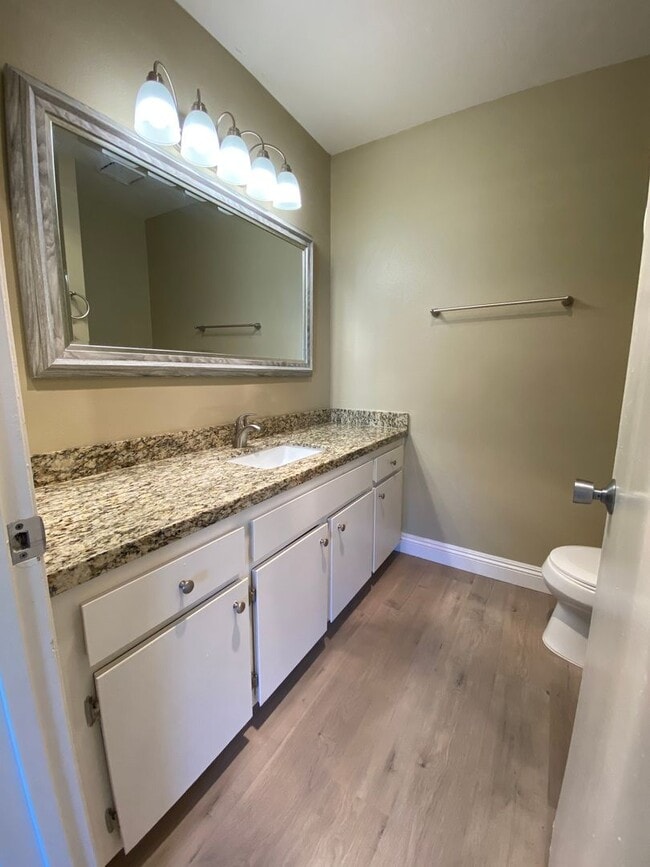Building Photo - Beautiful 2 Bed, 2.5 Bath Condo in La Mesa