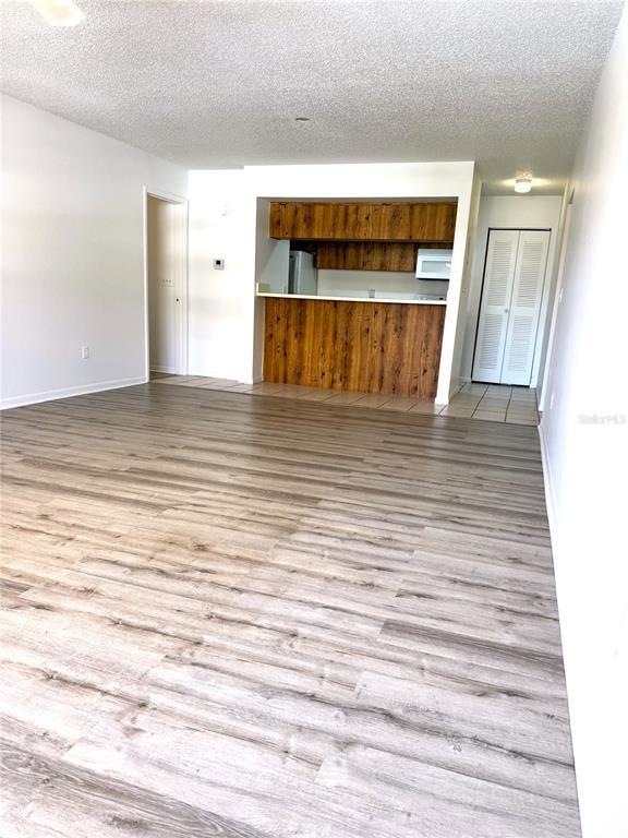 Building Photo - 13608 S Village Dr