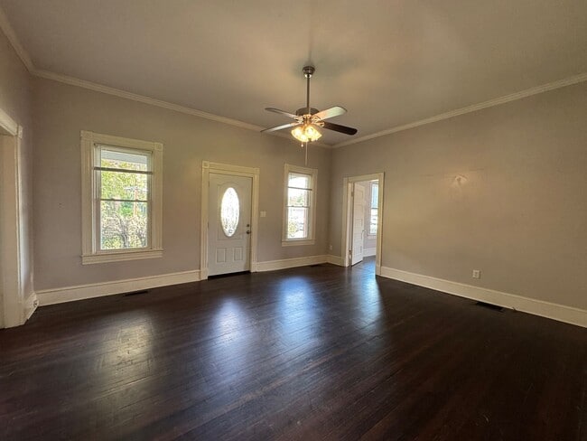Building Photo - North AVL - Updated Spacious 2/2 Home