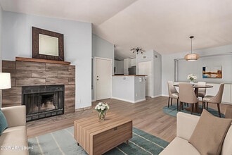 Building Photo - 6550 N 47th Ave