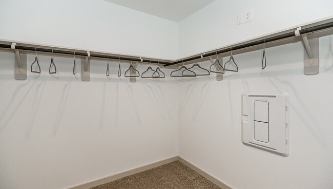 Building Photo - 1106 Briscoe Ct