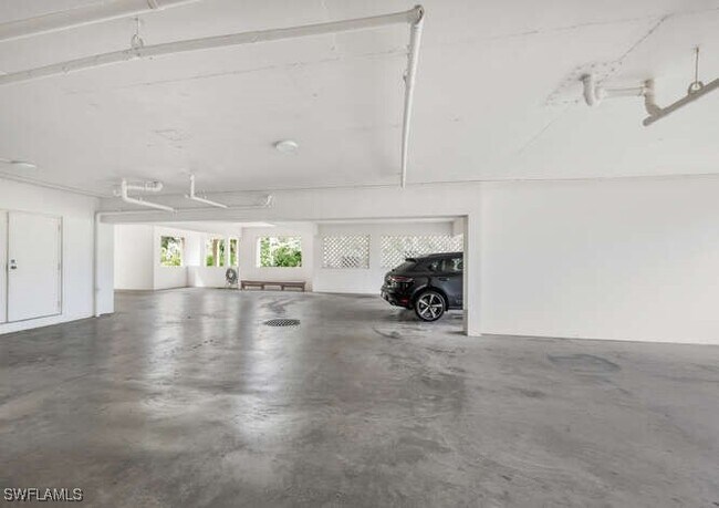 Building Photo - 4402 Yacht Harbor Dr