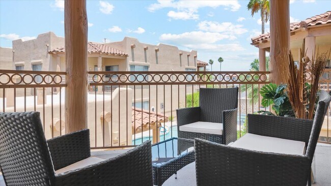 Private patio - 16545 E Gunsight Dr