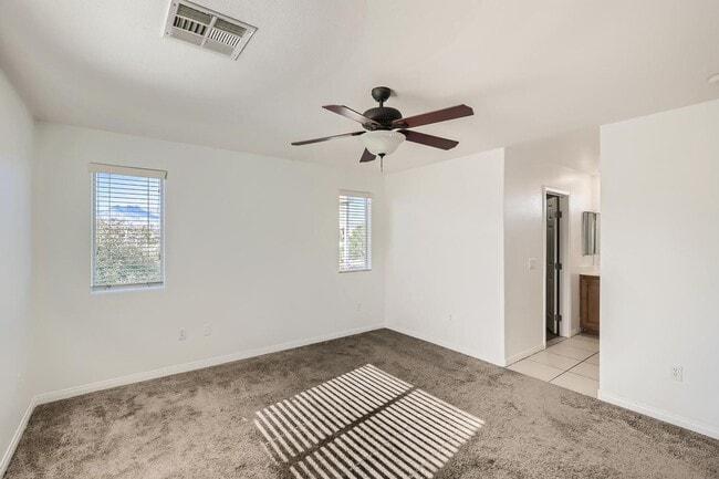 Building Photo - 2 Story with Vaulted Ceiling and All Kitchen Appliances
