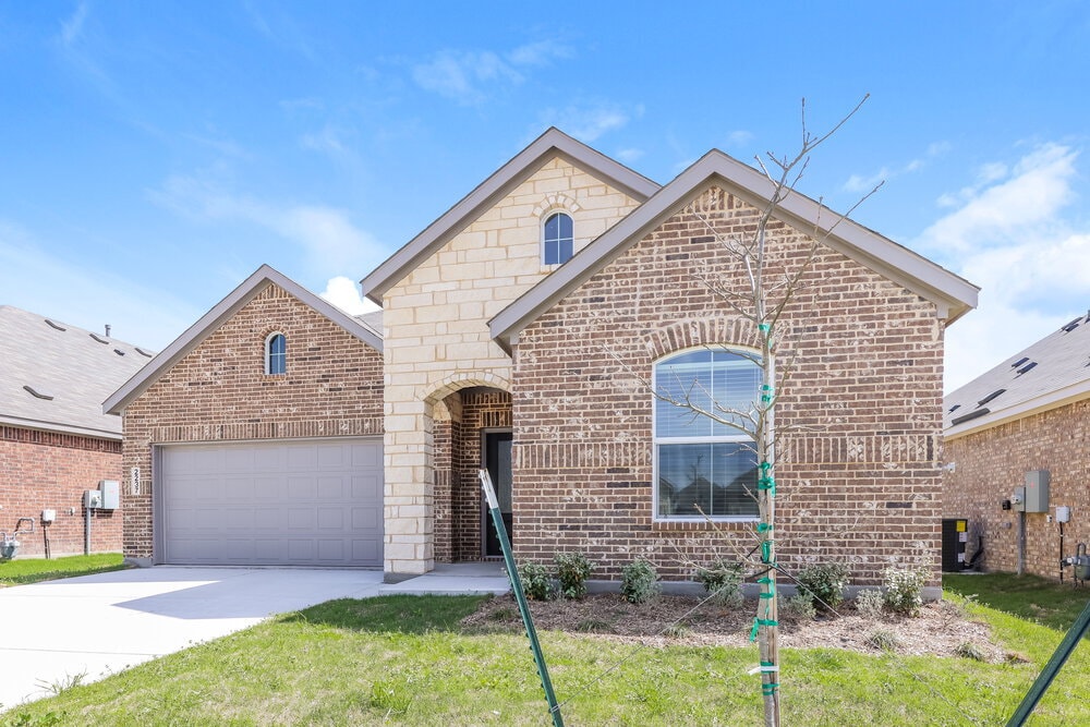 Building Photo - 2237 Mustang Ghost Trl