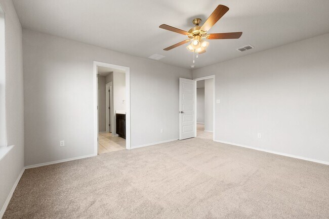 Building Photo - 2 Weeks Free Move-In Special! Like-New 3BR Home w/ Game Room, Quartz Kitchen & Large Backyard