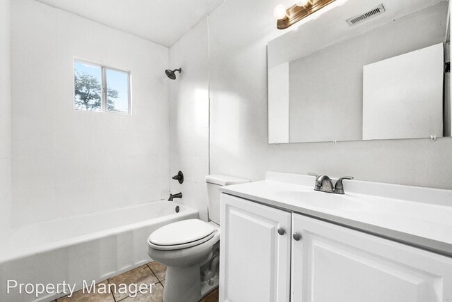 Building Photo - 4110 Garnet Dr