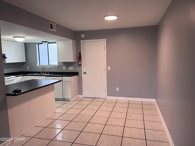 Building Photo - 144 Cheri Ln