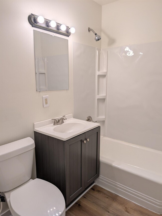Building Photo - 311 Stewart Dr