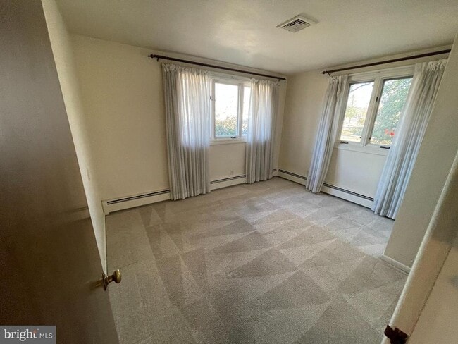 Building Photo - 1406 Park Blvd