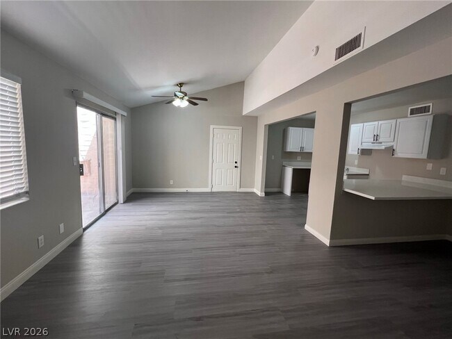 Building Photo - 5237 Garden Ln