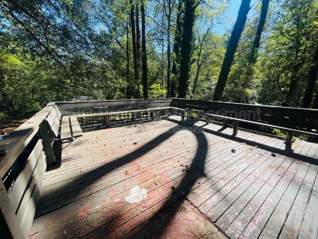 Building Photo - 3210 Delowe Dr