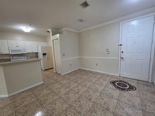 Building Photo - 4402 SW 160th Ave