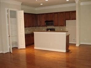 Building Photo - 5972 Kansas St