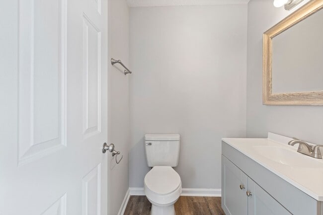 Building Photo - Master Suite with Balcony!!! Completely remodeled 2 level townhome close to the beaches of Surfside!