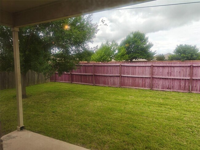 Building Photo - 5610 Hopkins Dr