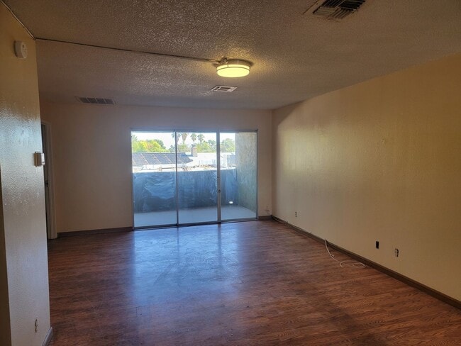 Building Photo - 1773 E Harmon Ave