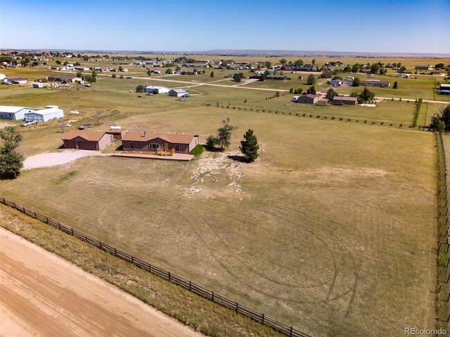 Building Photo - 5695 Peerless Farms Rd