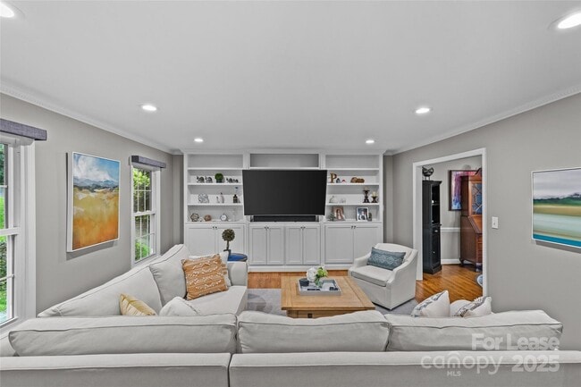Building Photo - 2418 Ainsdale Rd