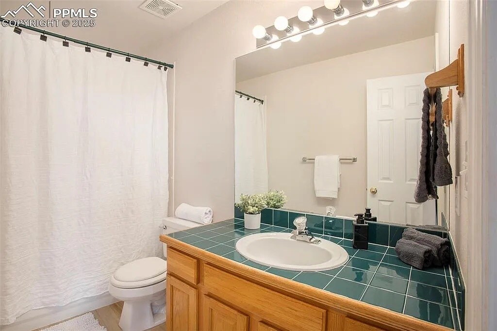 Master bathroom - 3272 Capstan Way