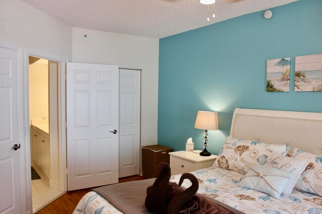 Building Photo - 3302 Tuscany Way