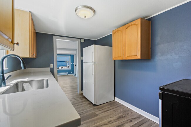 Building Photo - 1310 Alki Ave SW