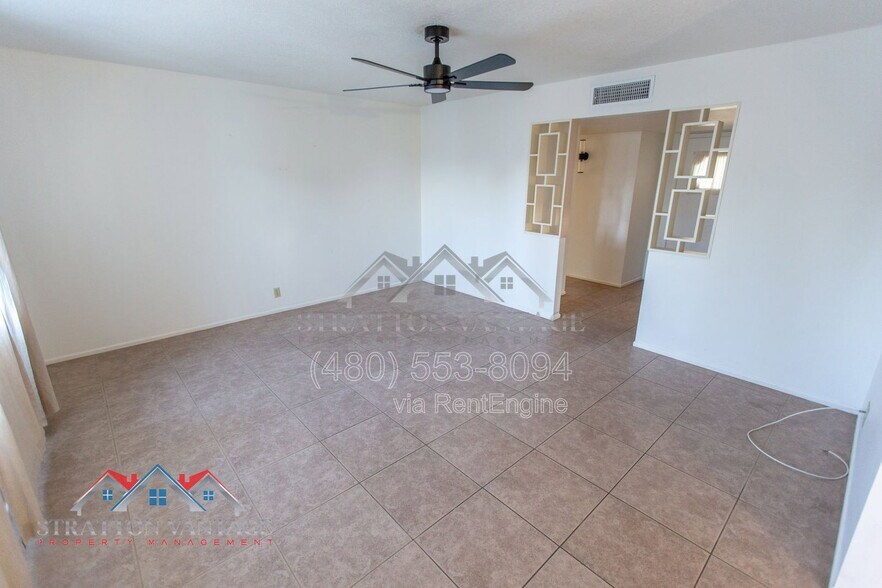Building Photo - 5706 E Des Moines St