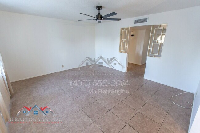 Building Photo - 5706 E Des Moines St