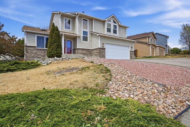 Building Photo - $2,620.95 with $300 off the first month's rent, 5 Beds - 3.5 Bath, Single Family Home in Colorado...