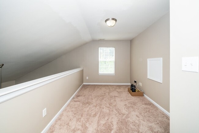 Building Photo - 232 N Honey Springs Ave