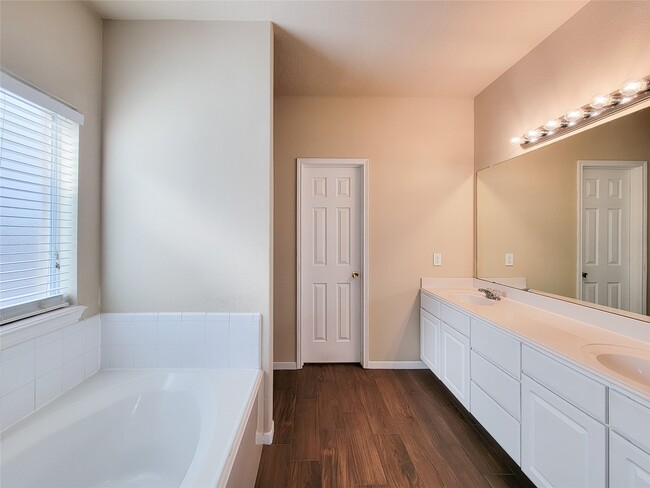 Building Photo - 19338 Harvest Stream Way