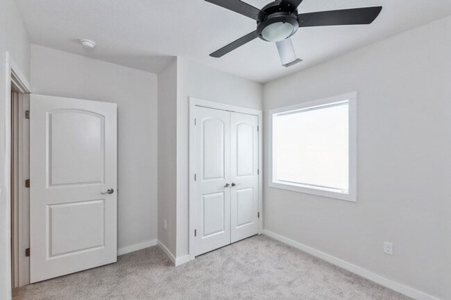 Building Photo - GREAT LOCATION!! Executive 4 Bed, 3 Bath Home in Johnston