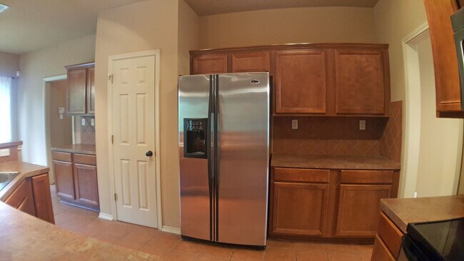 Building Photo - Secluded Hill Country home on huge lot!  Gorgeous home in tranquil setting!