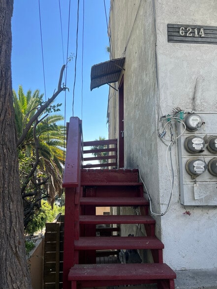 Building Photo - 6214 Holly Mont Dr