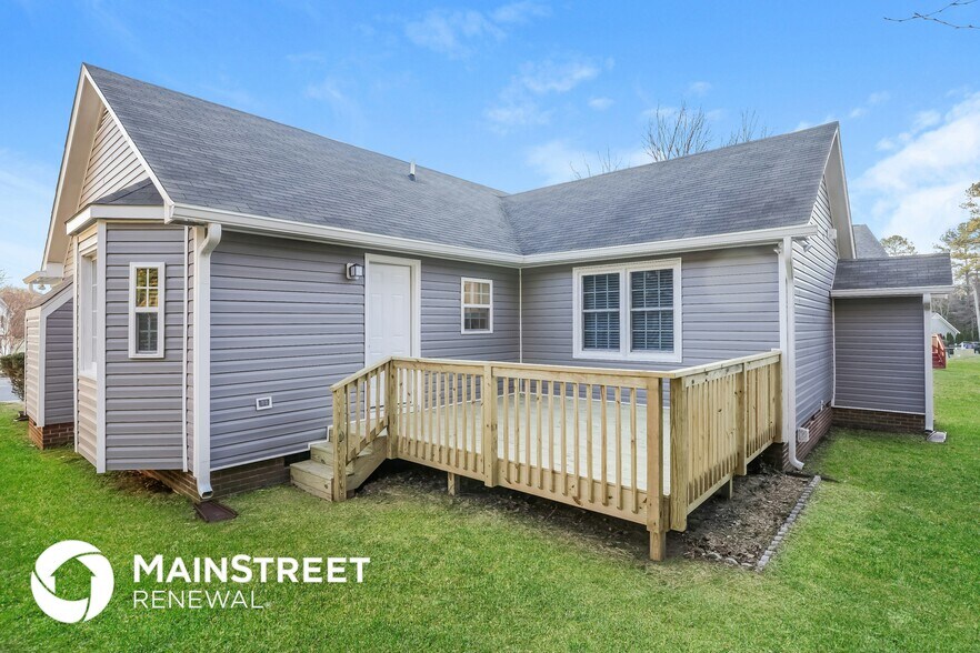 Building Photo - 4304 Dyer Ct