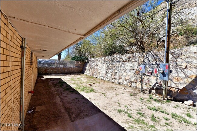 Building Photo - 4217 Canterbury Dr