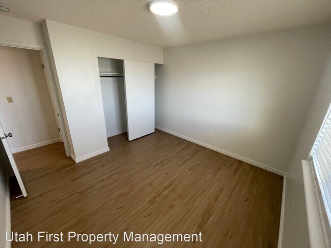 Building Photo - 4 br, 2.5 bath House - 2270 W Skyview Dr