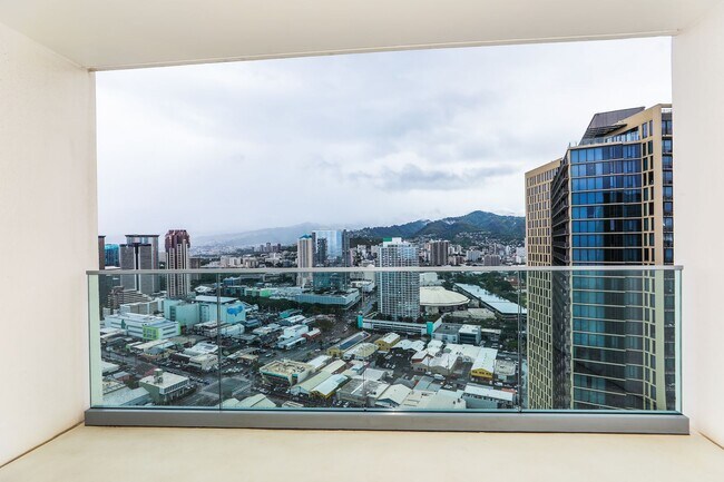 Building Photo - KOULA 2b2b1pkg Ready to Move In!