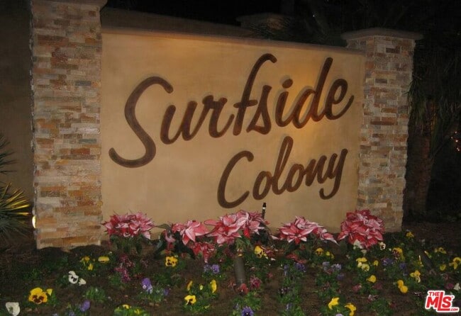 Building Photo - 73 Surfside Ave.