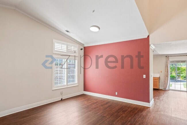 Building Photo - 1366 Jayhawk Ln